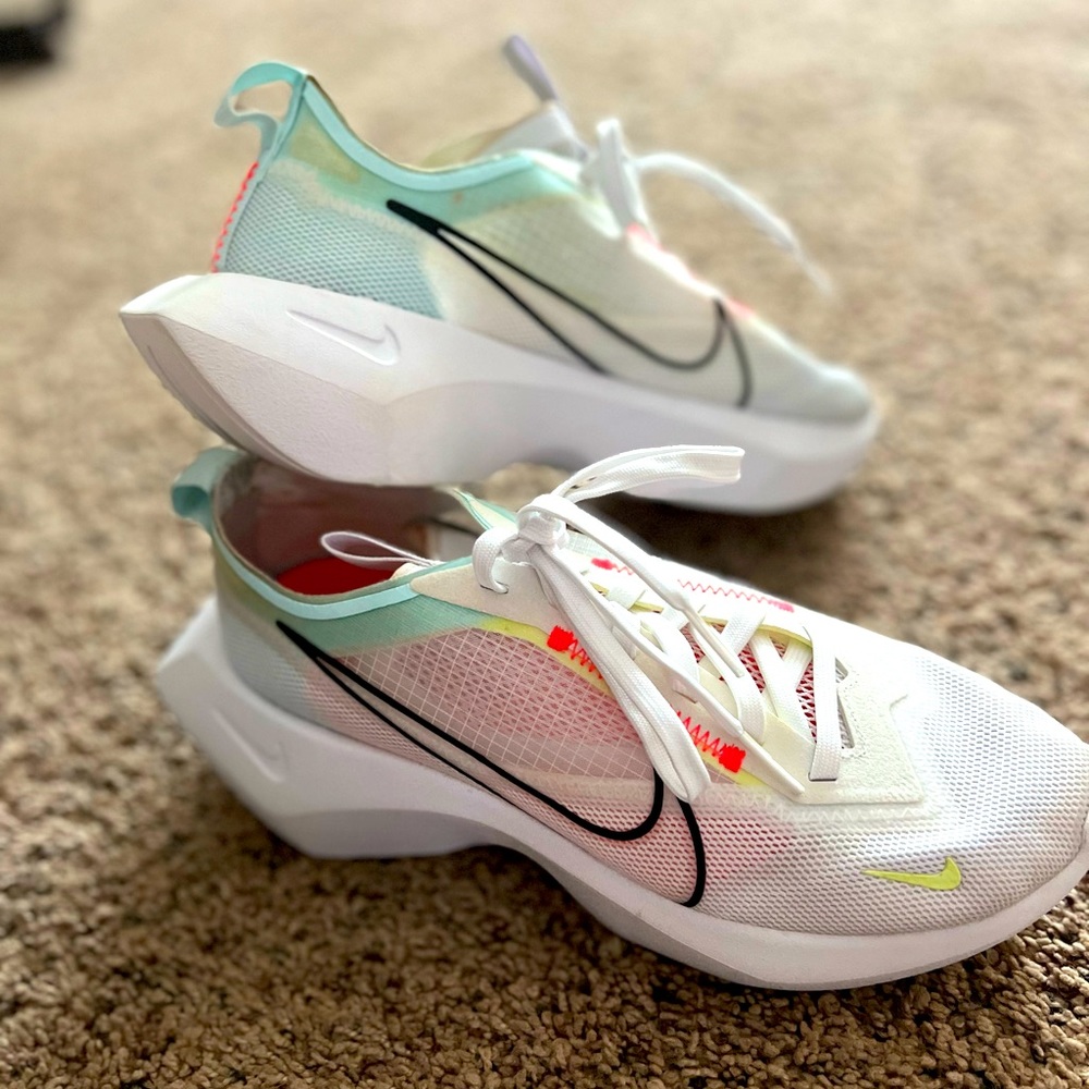 Women Nike shoes